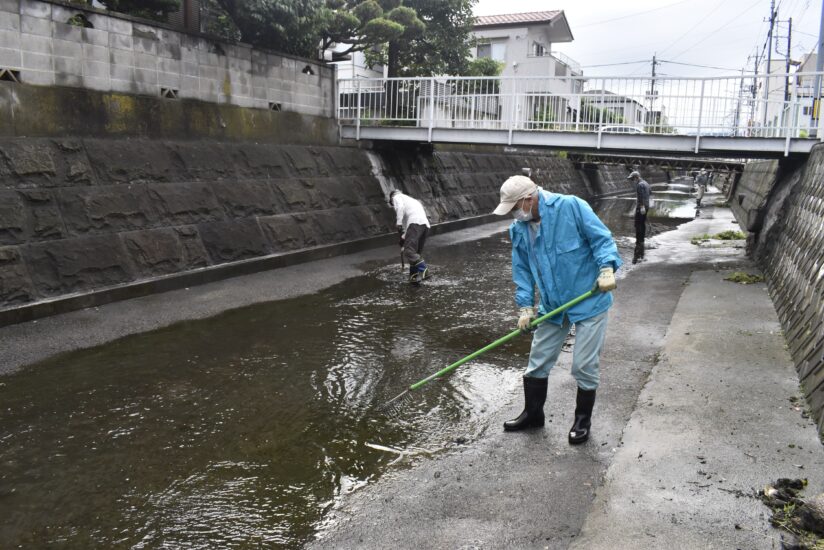 濁川きれいに　清掃３０年